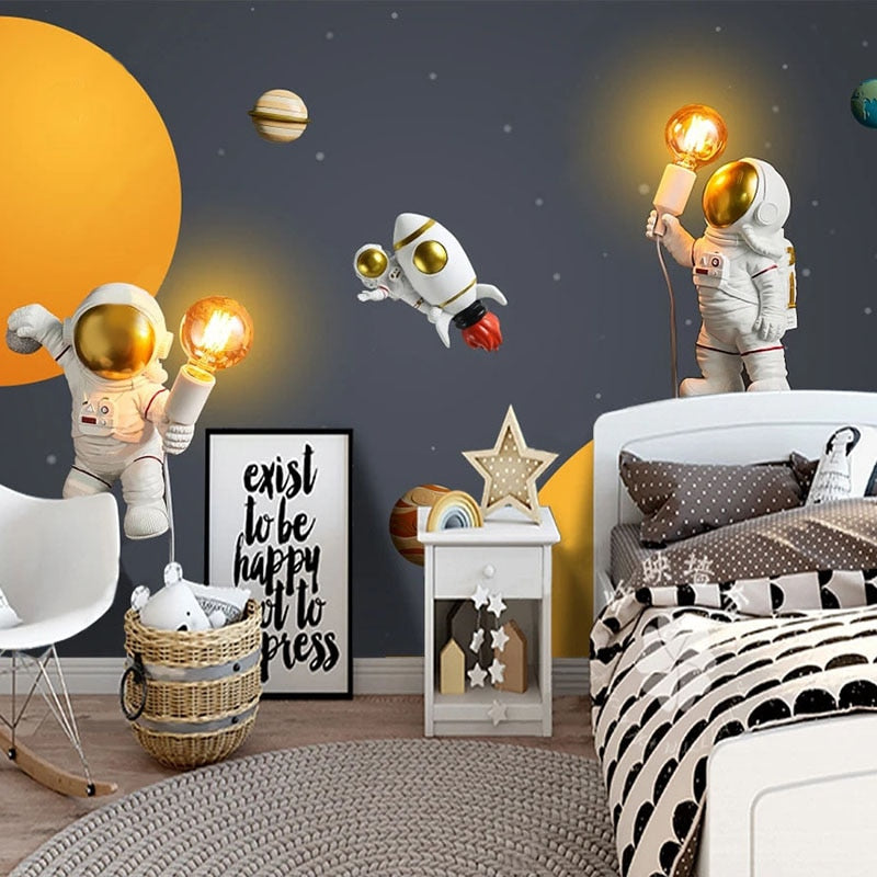 Space Wallpaper <br/> Astronaut Bright Idea!